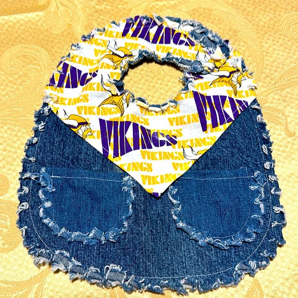 Minnesota Vikings denim bib